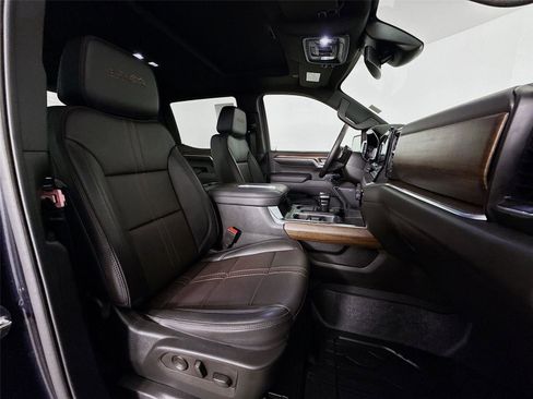 Used 2022 Chevrolet Silverado 1500 High Country w/ High Country Premium Package image 30