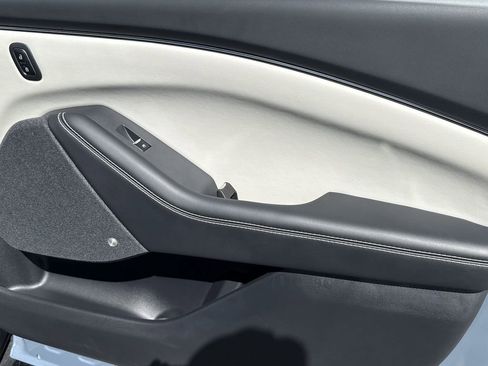 Used 2023 Ford Mustang Mach-E Premium image 14