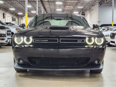 Used 2019 Dodge Challenger GT w/ Driver Convenience Group image 2