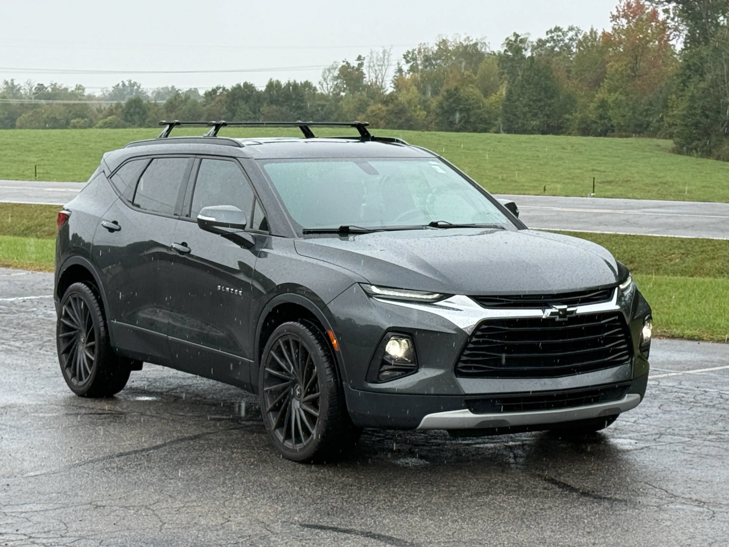 Used 2019 Chevrolet Blazer LT FWD image 1
