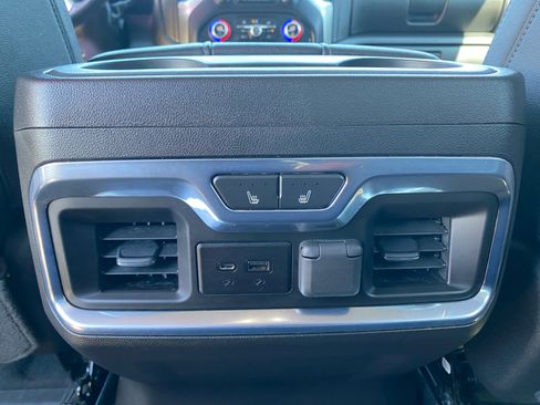 Used 2022 Chevrolet Silverado 2500 LTZ w/ LTZ Premium Package image 25