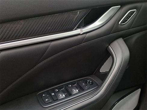 Used 2019 Maserati Levante GTS image 21
