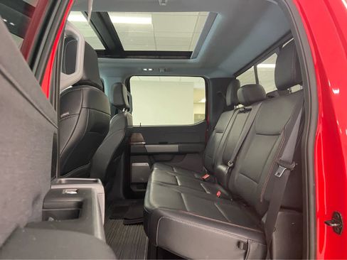 Used 2023 Ford F250 Lariat w/ Sport Appearance Package image 19