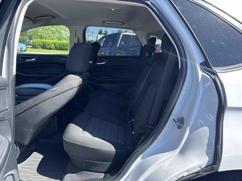 Used 2023 Ford Edge SE w/ Black Appearance Package AWD/4WD image 8