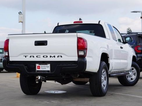 Used 2022 Toyota Tacoma SR image 6