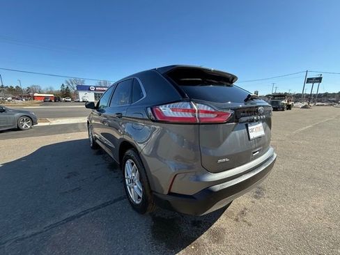 Used 2022 Ford Edge SEL w/ Convenience Package image 7