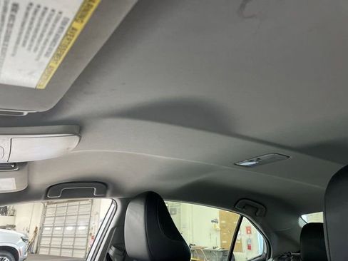 Used 2021 Toyota Camry SE w/ Convenience Package FWD image 22
