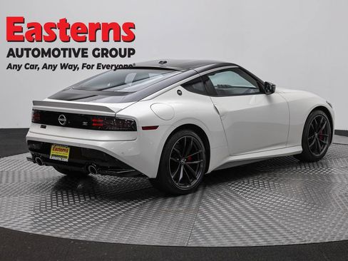Used 2025 Nissan Z Performance w/ Floor Mat Package RWD image 5