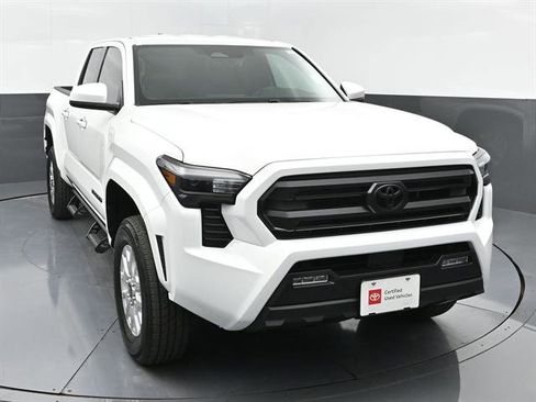 Certified 2026 Toyota Tacoma SR5 image 3