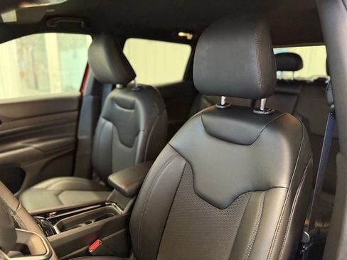 New 2026 Jeep Compass Latitude AWD/4WD image 22