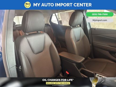 Used 2023 Buick Encore GX Preferred w/ Cold Weather Comfort Package image 27