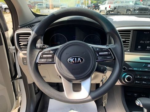 Used 2022 Kia Sportage LX AWD/4WD image 25