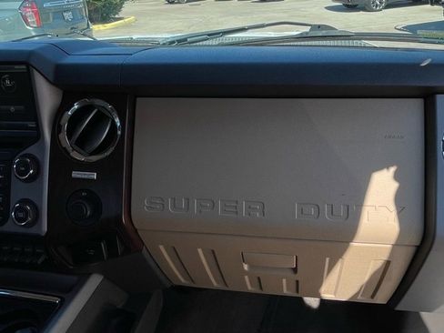 Used 2016 Ford F250 Lariat w/ Chrome Package image 29