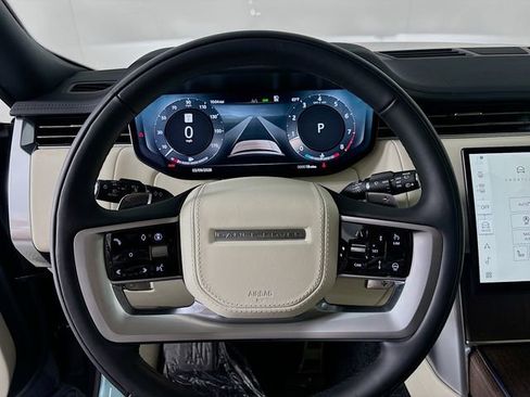 New 2026 Land Rover Range Rover Long Wheelbase SE image 10