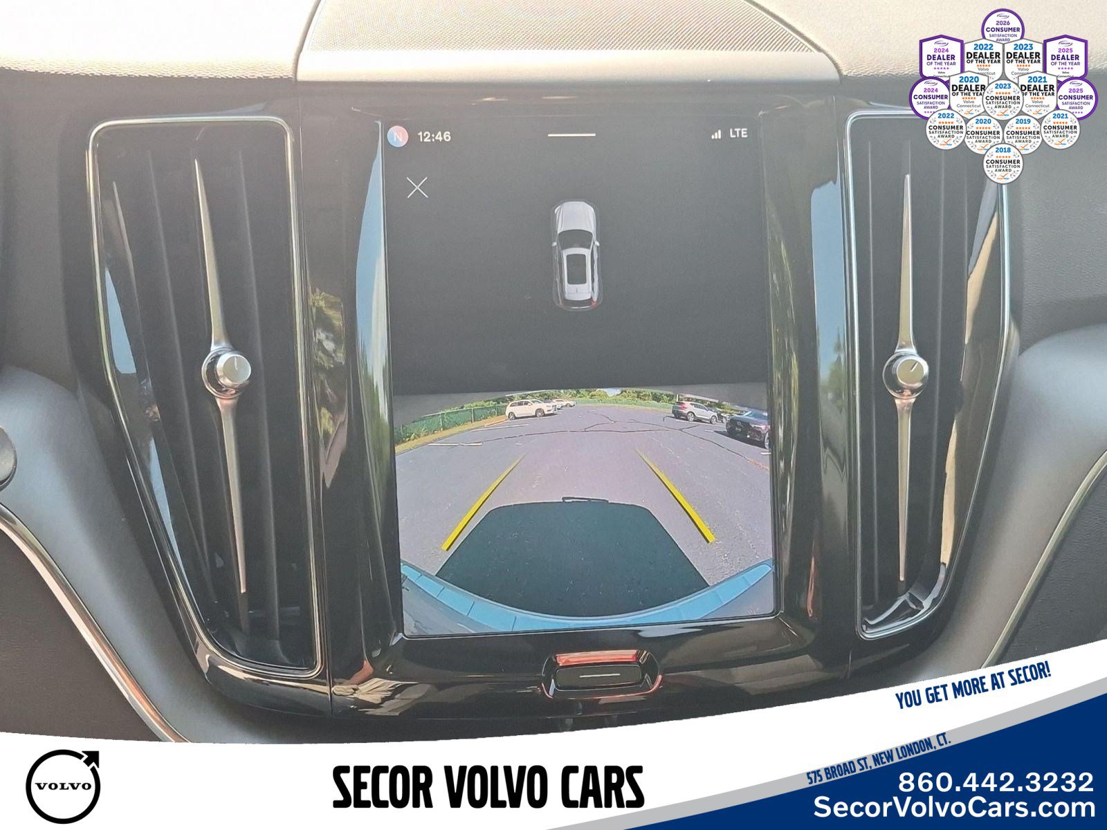 Used 2023 Volvo XC60 B5 Core AWD/4WD image 14