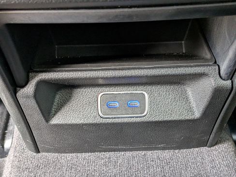 Used 2025 Mercedes-Benz GLE 350 4MATIC image 16