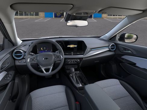 New 2026 Chevrolet Trax LT w/ Driver Confidence Package FWD image 15