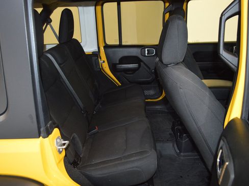 Used 2021 Jeep Wrangler Unlimited Sport AWD/4WD image 12