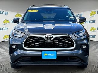 Used 2022 Toyota Highlander XLE video 2