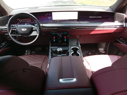 Certified 2026 Cadillac Escalade Sport w/ Touring Package AWD/4WD image 16