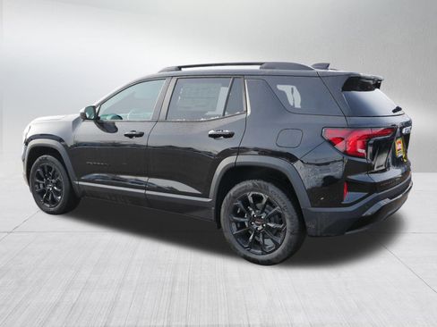New 2026 GMC Terrain Elevation w/ Elevation Premium Package image 2
