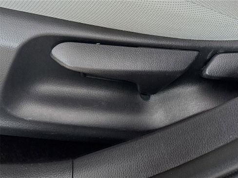 Used 2024 Toyota Corolla LE FWD image 20