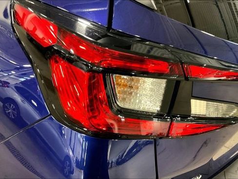 Used 2024 Subaru Crosstrek 2.0i AWD/4WD image 29