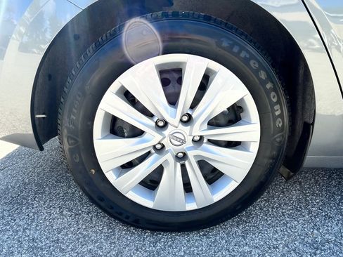 Used 2025 Nissan Sentra S FWD image 10