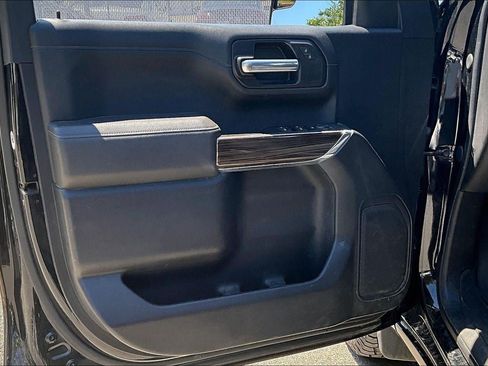 Used 2021 Chevrolet Silverado 1500 LT AWD/4WD image 22