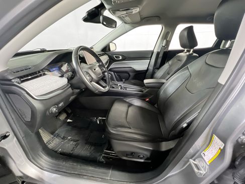 Used 2022 Jeep Compass Latitude AWD/4WD image 19