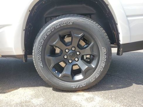 New 2025 RAM 1500 Big Horn image 12