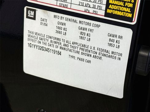 Used 2004 Chevrolet Corvette Convertible w/ Preferred Equipment Group RWD image 28