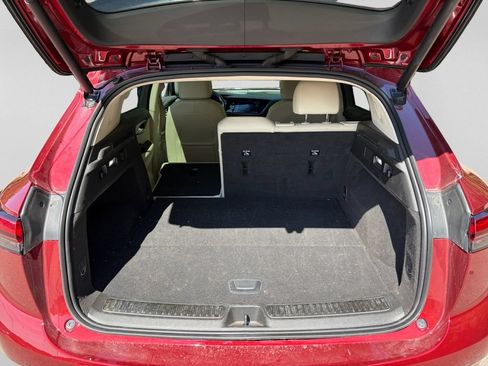 Used 2021 Buick Envision Essence FWD image 32