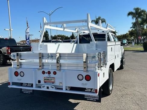 New 2025 Ford F550 2WD SuperCab Super Duty image 5