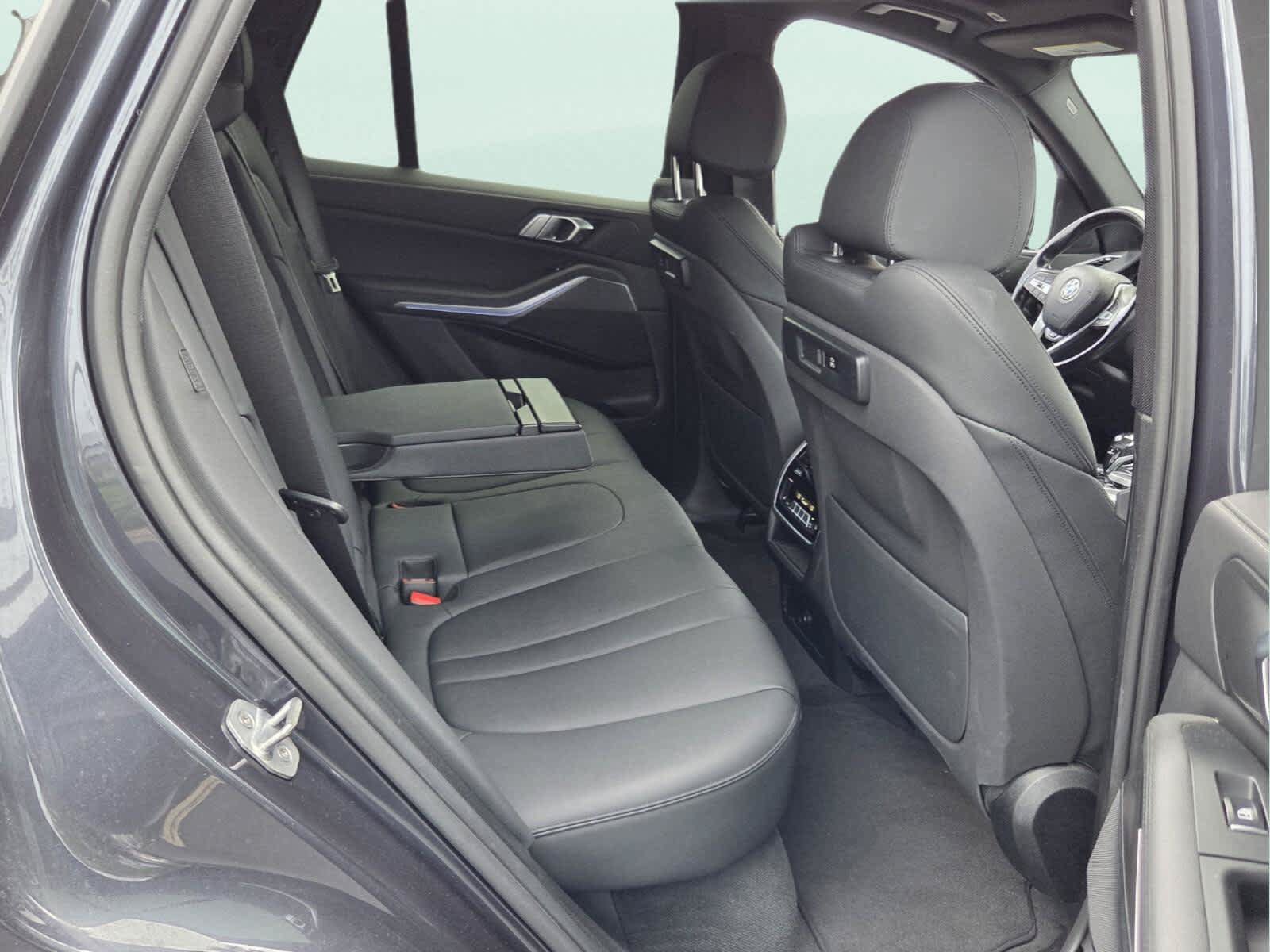 Used 2019 BMW X5 xDrive40i w/ Premium Package 2 AWD/4WD image 18