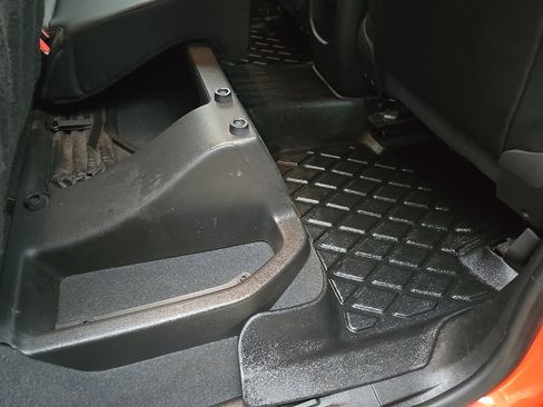 Used 2019 Chevrolet Colorado ZR2 image 98