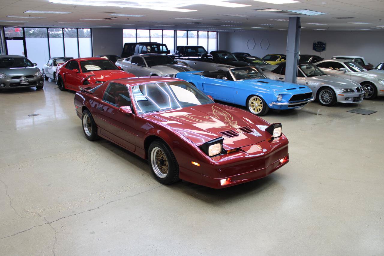 Used 1987 Pontiac Firebird Trans Am RWD image 5