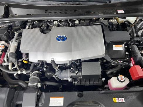 Used 2021 Toyota Prius Prime XLE w/ Carpet Mat Package (TMS) image 12