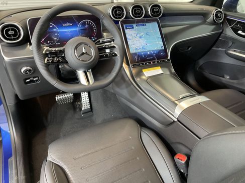 New 2025 Mercedes-Benz GLC 350e 4MATIC image 4