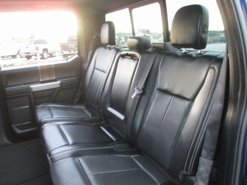 Used 2019 Ford F150 Lariat w/ Equipment Group 502A Luxury image 21