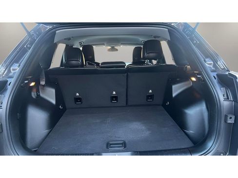 Used 2019 Jeep Cherokee Latitude Plus w/ Cold Weather Group image 37