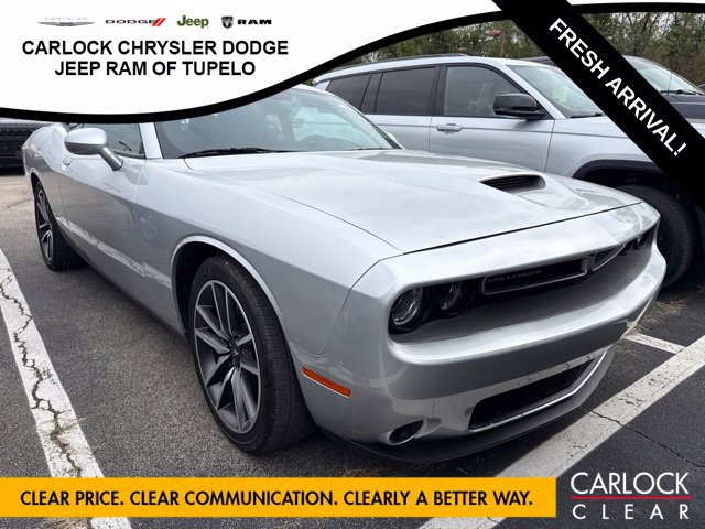 Used 2023 Dodge Challenger R/T RWD image 3