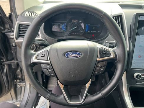 Used 2023 Ford Edge SEL image 18