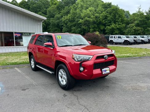 Used 2017 Toyota 4Runner SR5 Premium AWD/4WD image 9