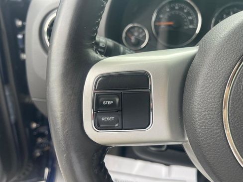 Used 2016 Jeep Compass Latitude AWD/4WD image 31