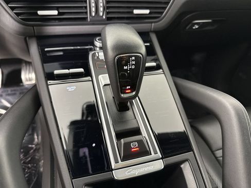 Certified 2023 Porsche Cayenne GTS AWD/4WD image 33