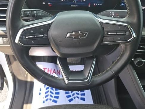 Used 2024 Chevrolet Traverse LT w/ Midnight/Sport Edition FWD image 13