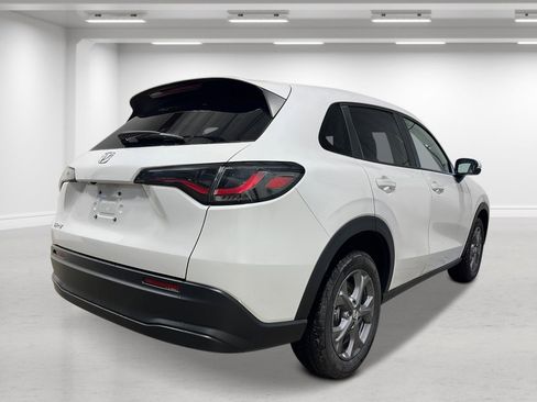 New 2026 Honda HR-V LX image 3