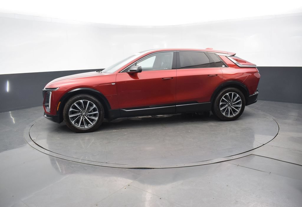 Certified 2024 Cadillac Lyriq Sport AWD/4WD image 2