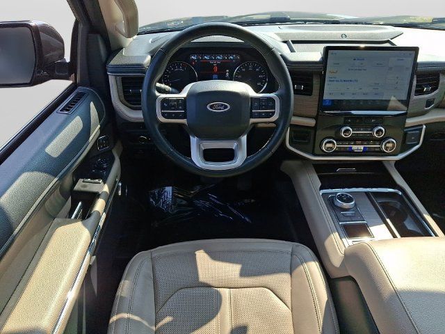 Used 2024 Ford Expedition Limited RWD image 13
